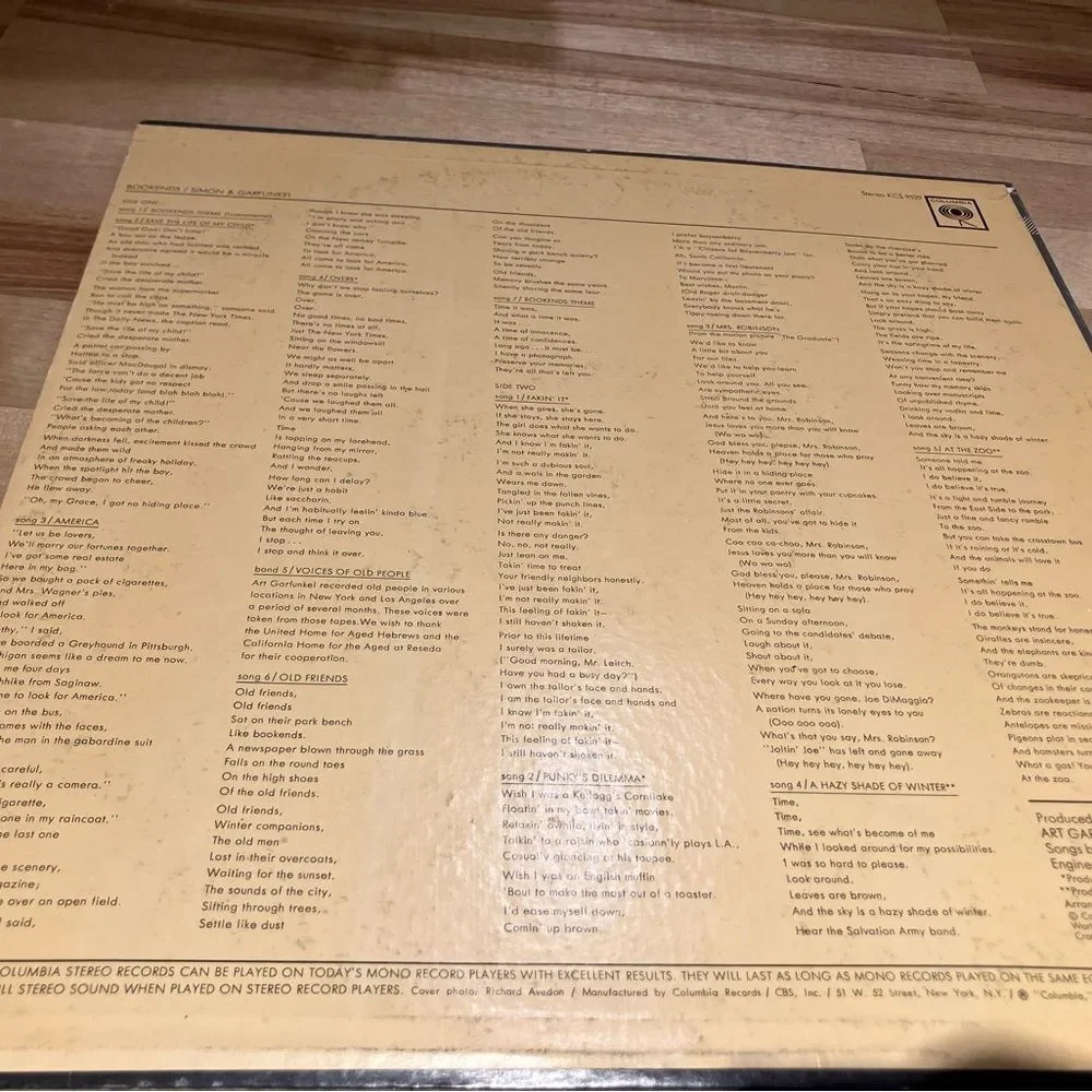 Simon and Garfunkel Bookends vinyl album, excellent condition - Picture 2 of 2